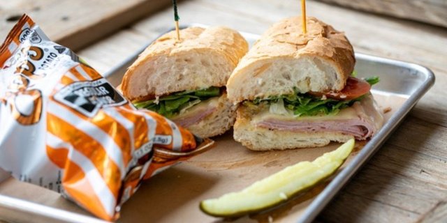 Turkey & Cheese Po'boy