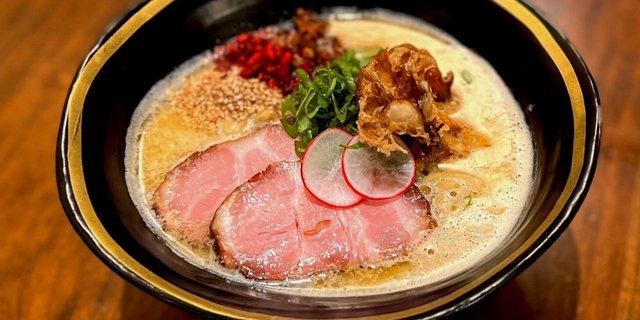 Ginjo Toripaitan Ramen