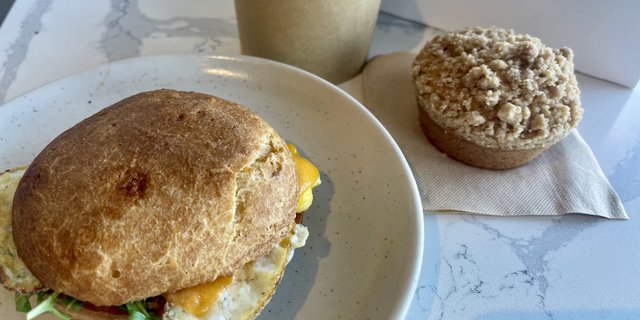 Egg & Cheese Sandwich Boxed Lunch