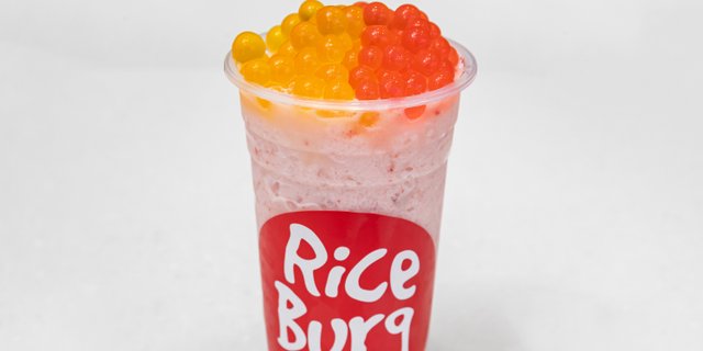 Strawberry Milk w/ Tapioca Boba