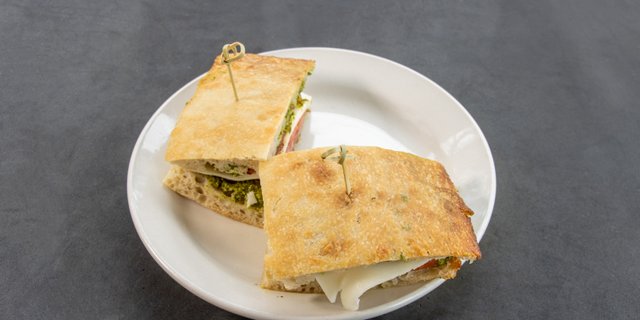 Caprese Sandwich