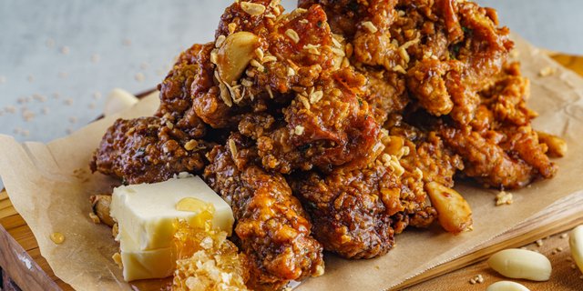 Large Fried Chicken Entree