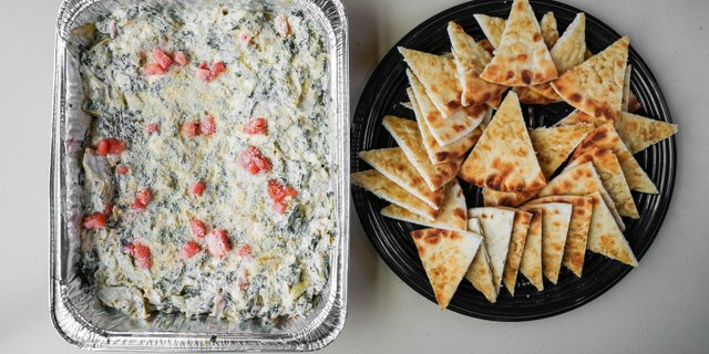Buffet Baked Spinach & Artichoke Dip