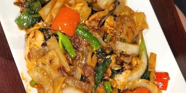 Drunken Noodle