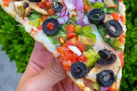 Signature Veggie Pizza