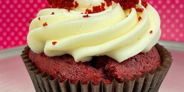 Famous Red Velvet Cupcake