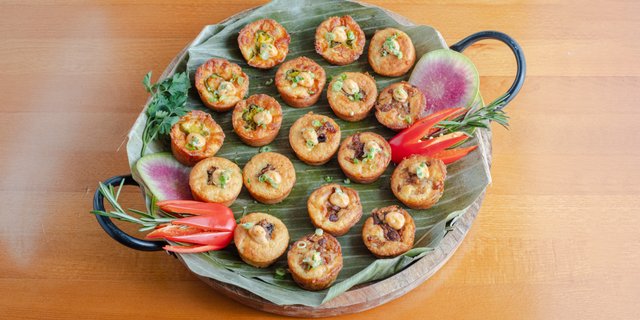 Mini Filled Cornbread Muffins