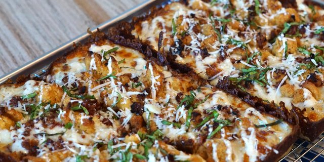 Large Chicken Bacon Ranch Pizza