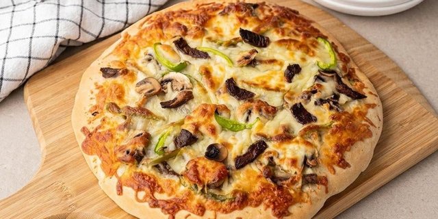 Philly Cheesesteak Pizza