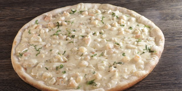 Seafood Pizza