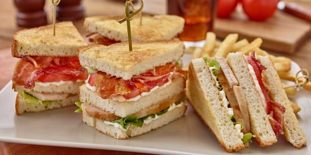 Turkey Club w/ Ham Sandwich