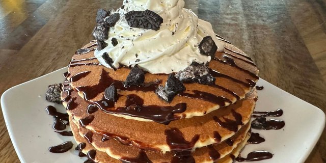 Oreo Chocolate Pancakes