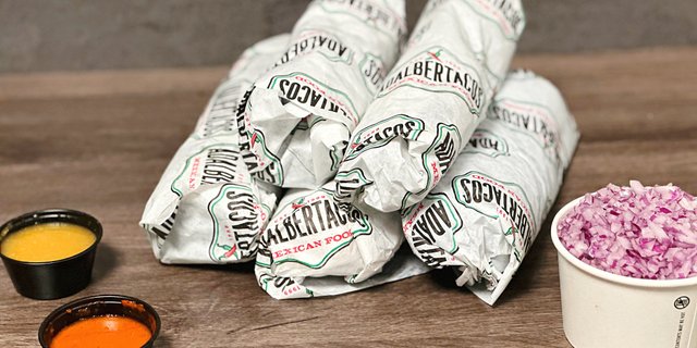 5 Breakfast Burritos Pack