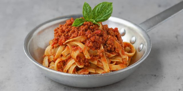 Fettuccine Bolognese