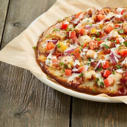 Individually Packaged Gluten-Free Chicken, Bacon & Ranch Pizza