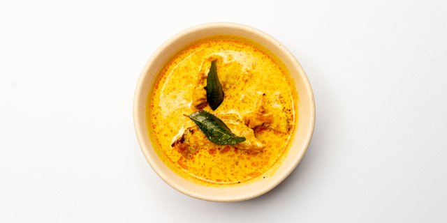 Golden Chicken Curry (Breast)