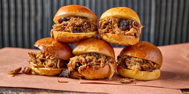 Pulled Pork Sliders Package