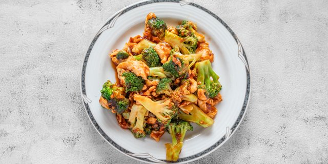 Chicken & Broccoli
