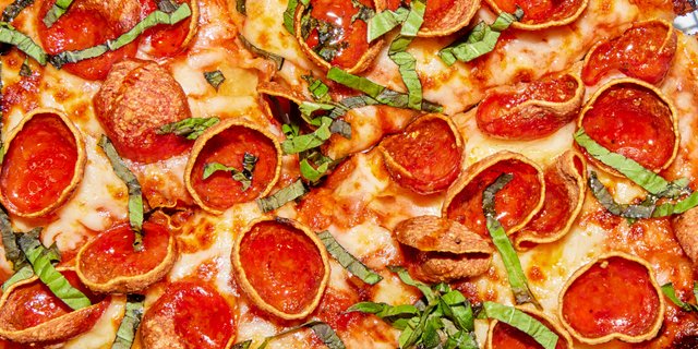 Catering Sgt Pepperoni Pizza