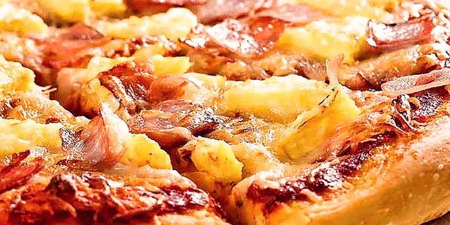Hawaiian Pizza