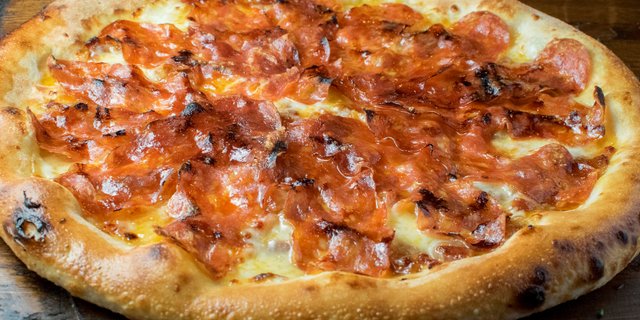 Honey Soppressata Pizza