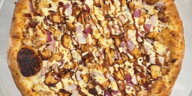 Small 10" BBQ Chicken Pizza