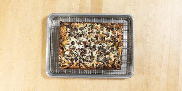 Gluten-Free How Mush-Room Pizza