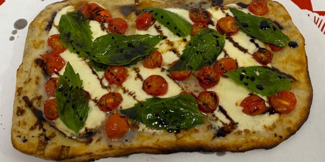 Caprese Flatbread