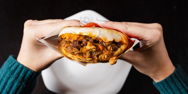 Chinese Burger w/ Lamb