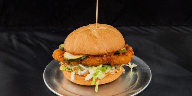 Hot Chick Burger