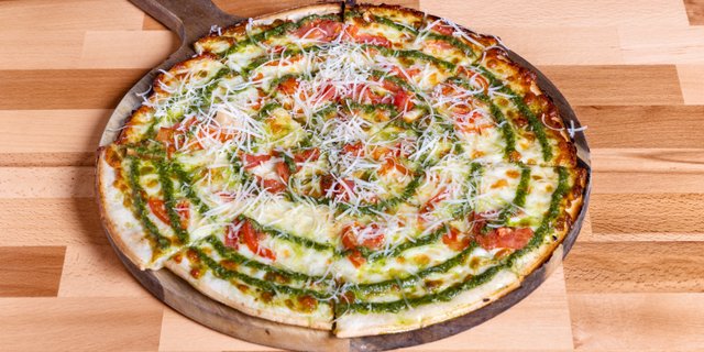 Call 9-1-Yum Pizza