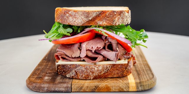 Roast Beef & Swiss Sandwich