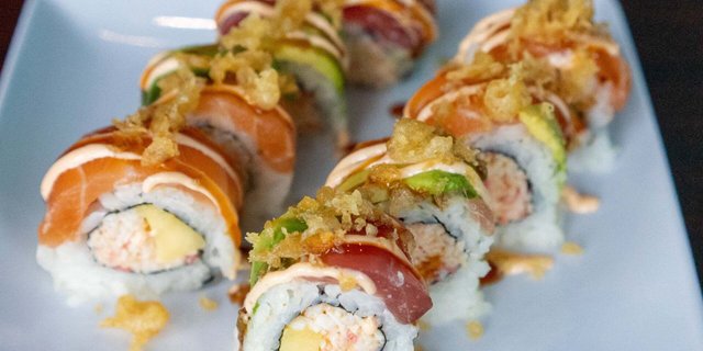 Spicy Mango Roll