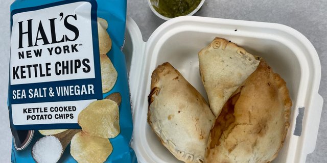 3 Empanadas, Dip & Side