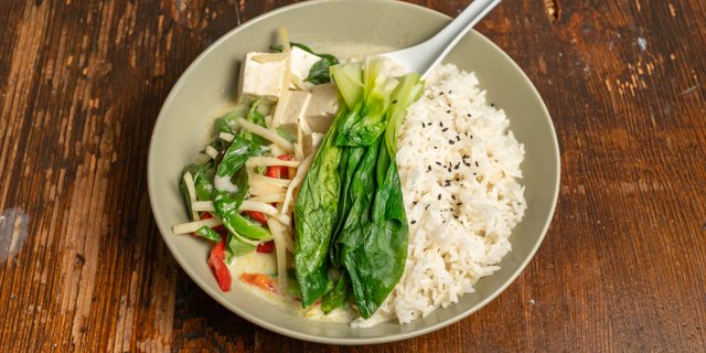 Green Curry of Greens & Tofu