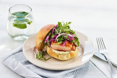 Chilled Salmon Sandwich