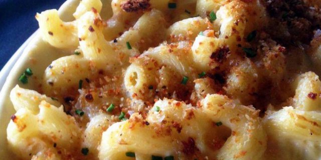 Smoked Cheddar Mac & Cheese