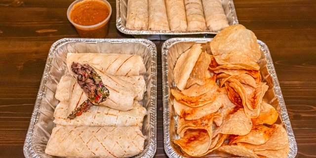 Classic Burritos Tray