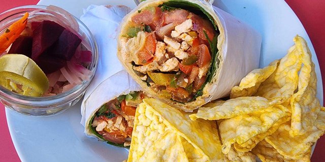 Spicy Chicken Fajita Wrap Boxed Meal