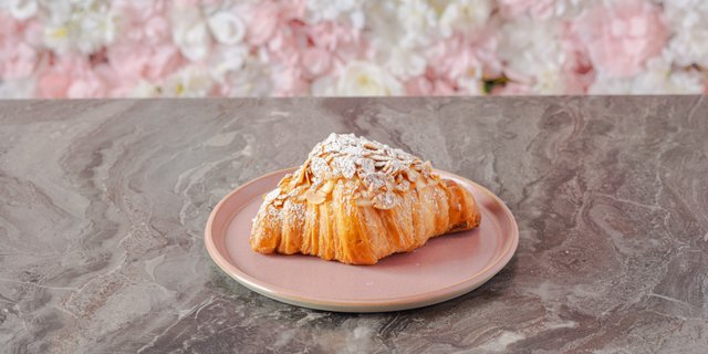 Almond Croissant