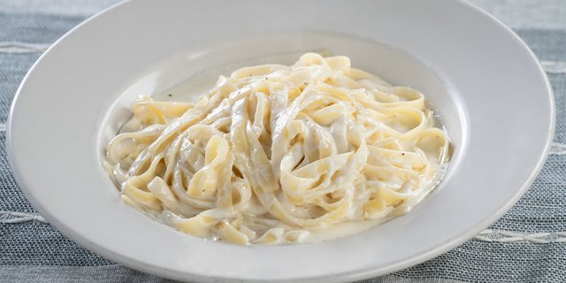 Fettuccine Alfredo