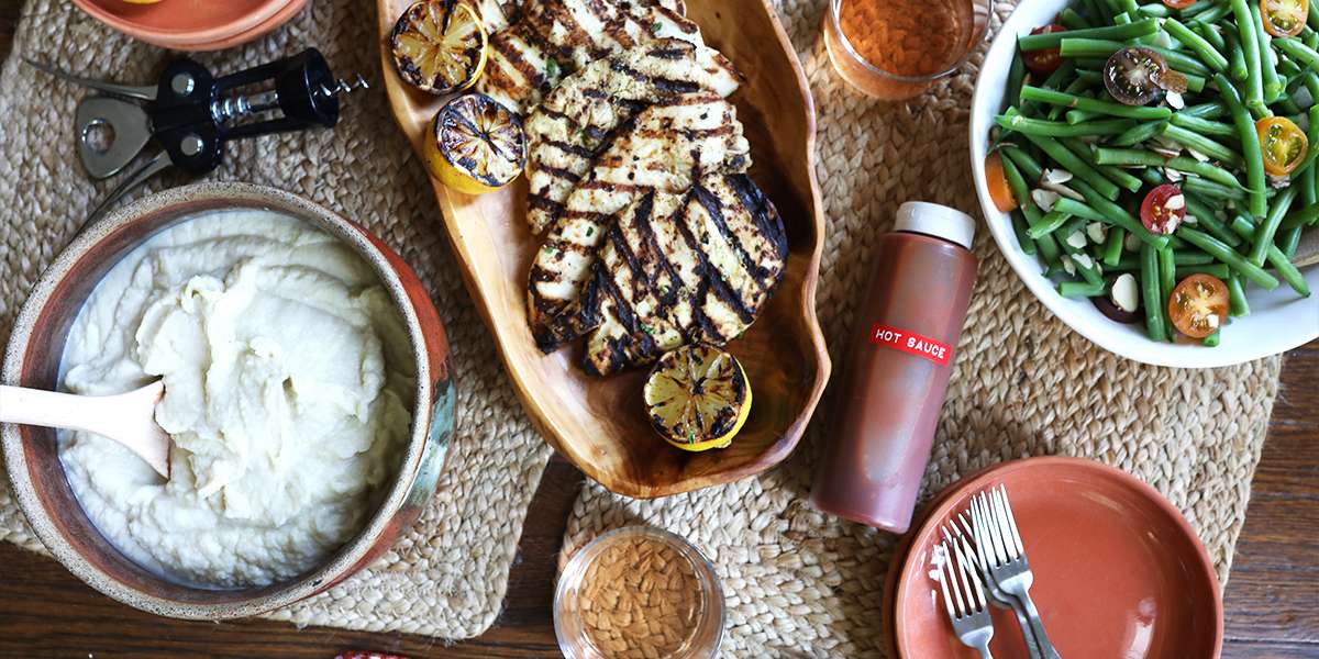 Lazy Dog Restaurant and Bar Catering in Oakbrook Terrace, IL 1775 W