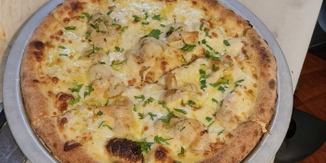 Shrimp Scampi Pizza