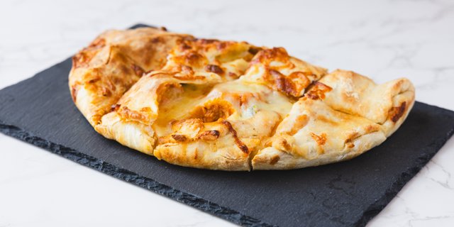Nicole's Special Calzone