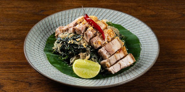 Mee Boong Moo Krob Tray