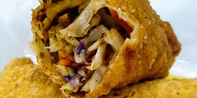 Mini Jerk Chicken Egg Rolls