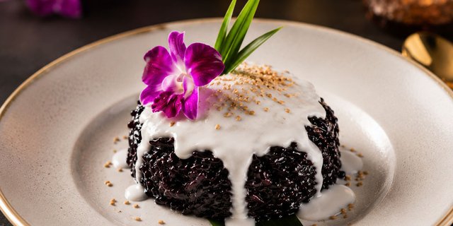 Sweet Black Sticky Rice w/ Coconut Cream