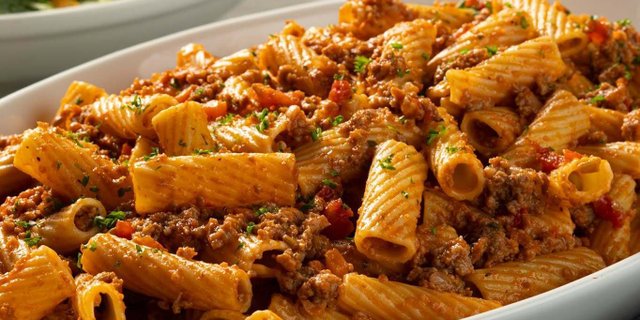 Rigatoni Bolognese