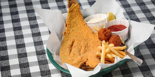 Fried Catfish Fillet Basket