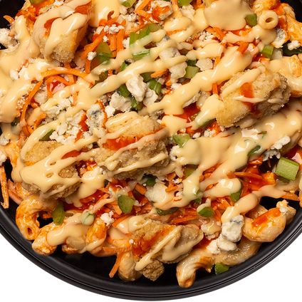 Crispy Chicken Buffalo Blue Mac & Cheese